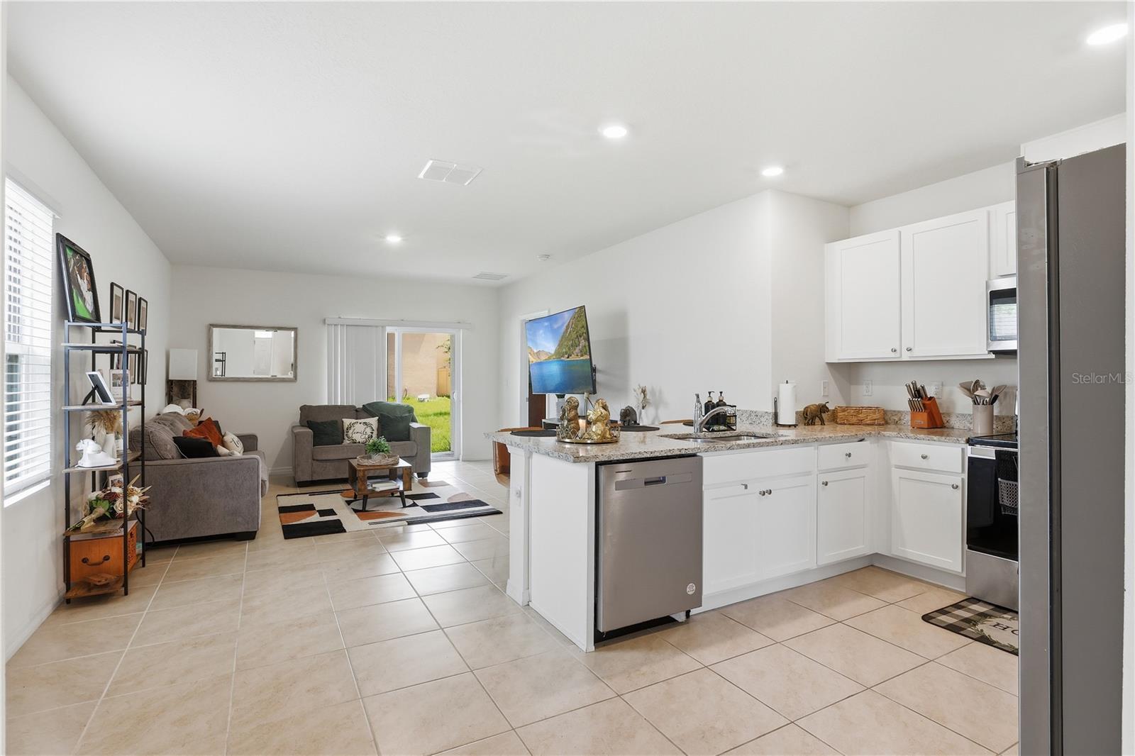 2735 NUMA FALLS AVE, DAVENPORT, FL, 33837