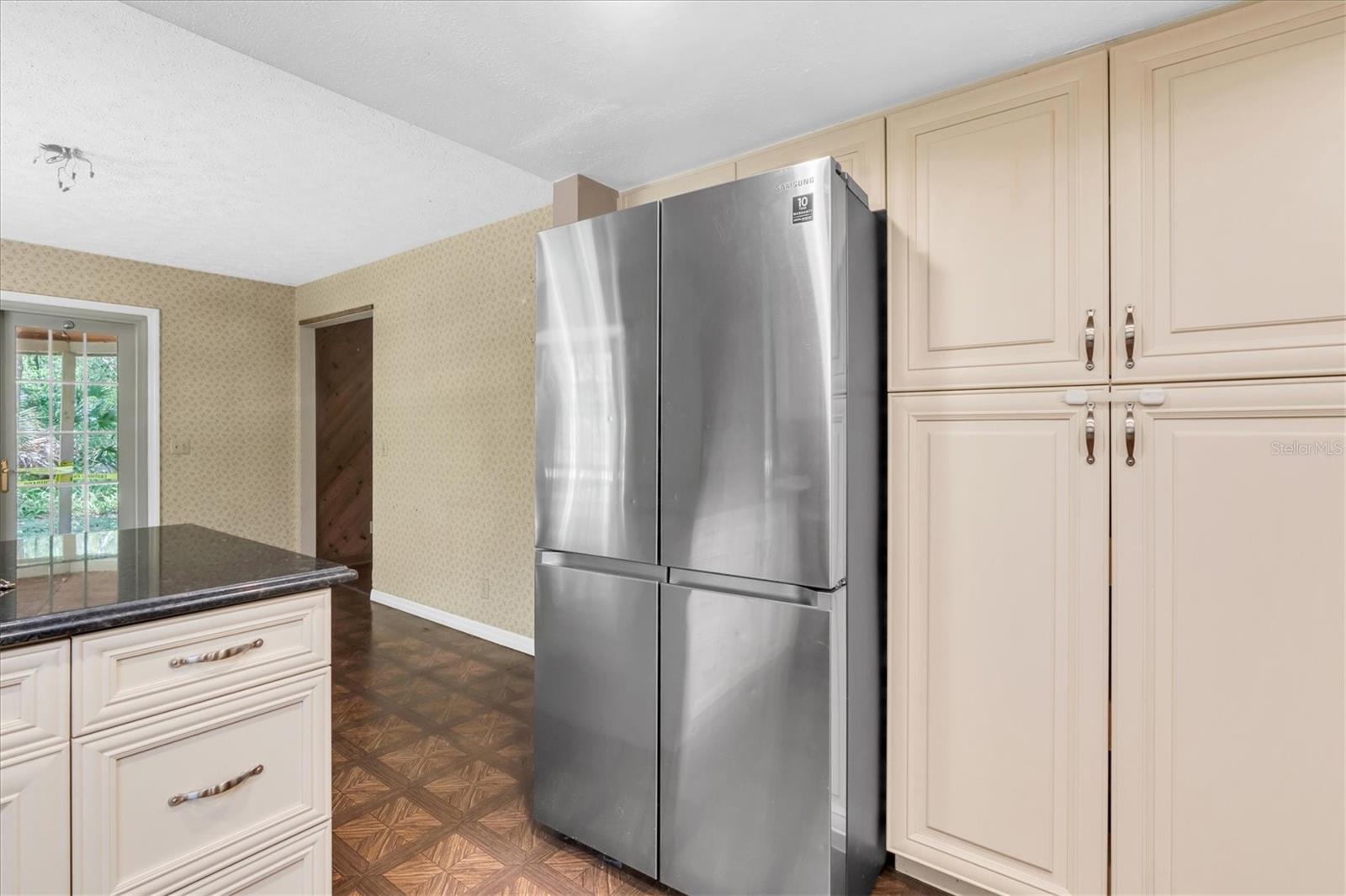 10422 N WOODMERE RD, TAMPA, FL, 33617