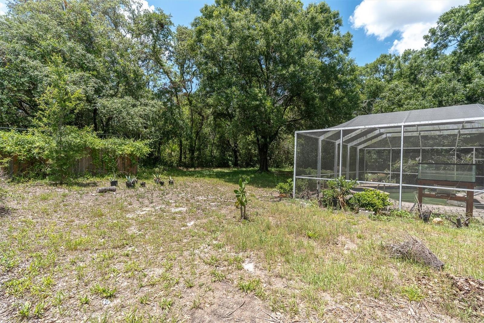 10422 N WOODMERE RD, TAMPA, FL, 33617