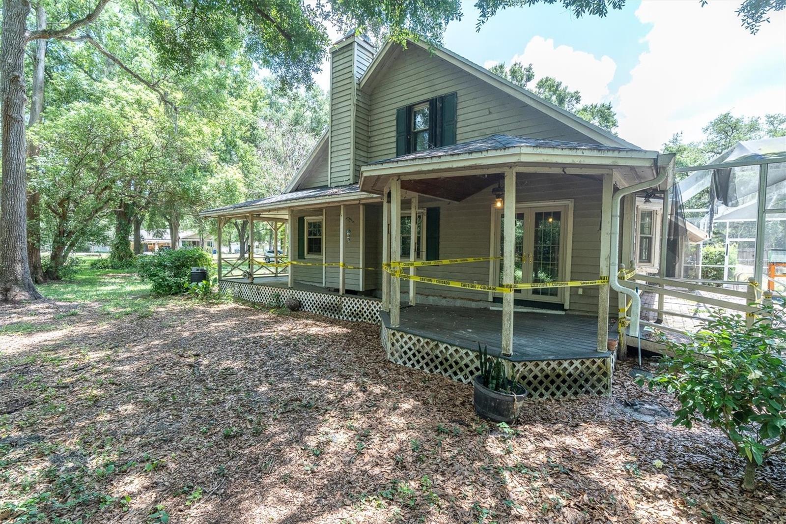 10422 N WOODMERE RD, TAMPA, FL, 33617