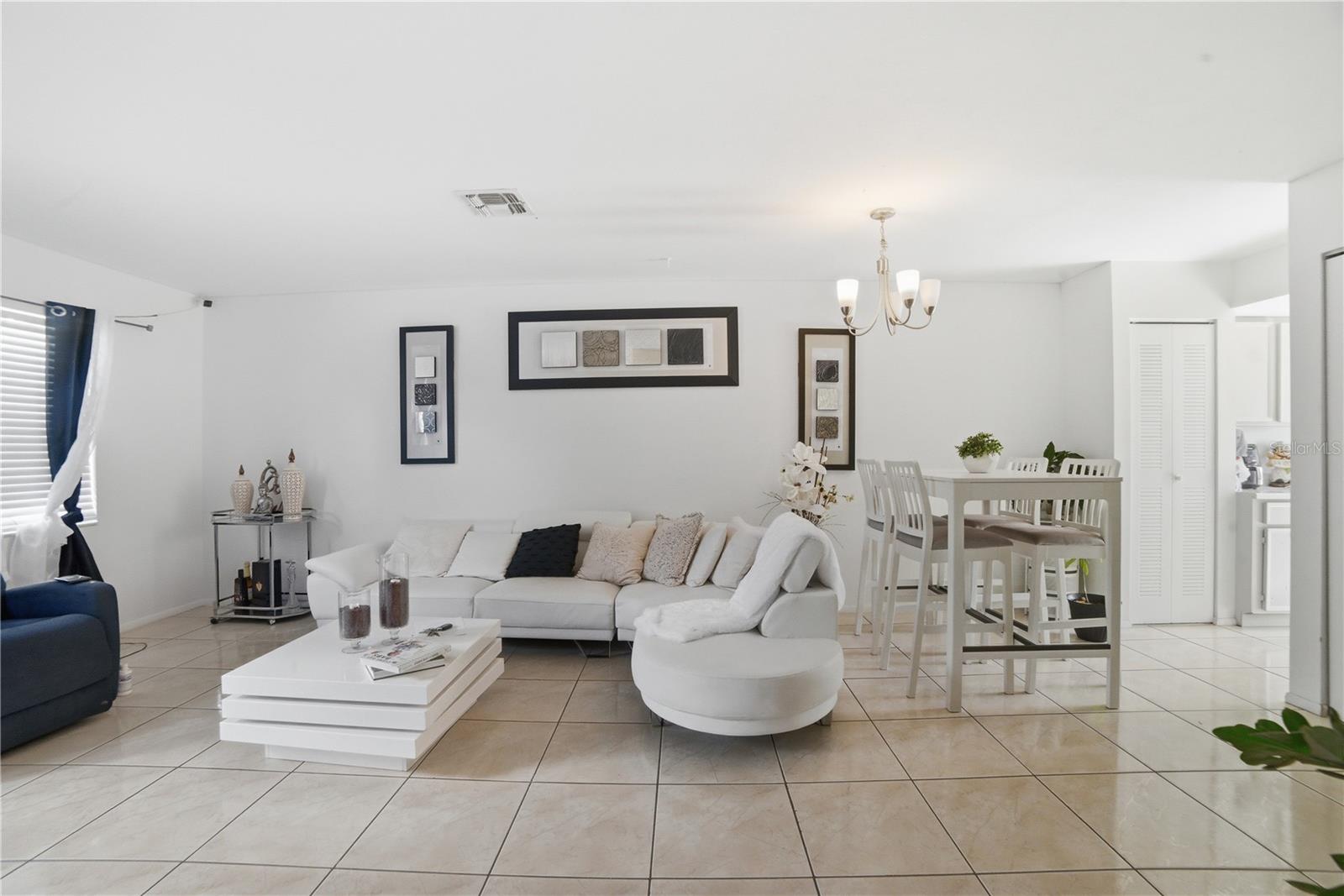 2 E LAS PALMAS WAY, KISSIMMEE, FL, 34743