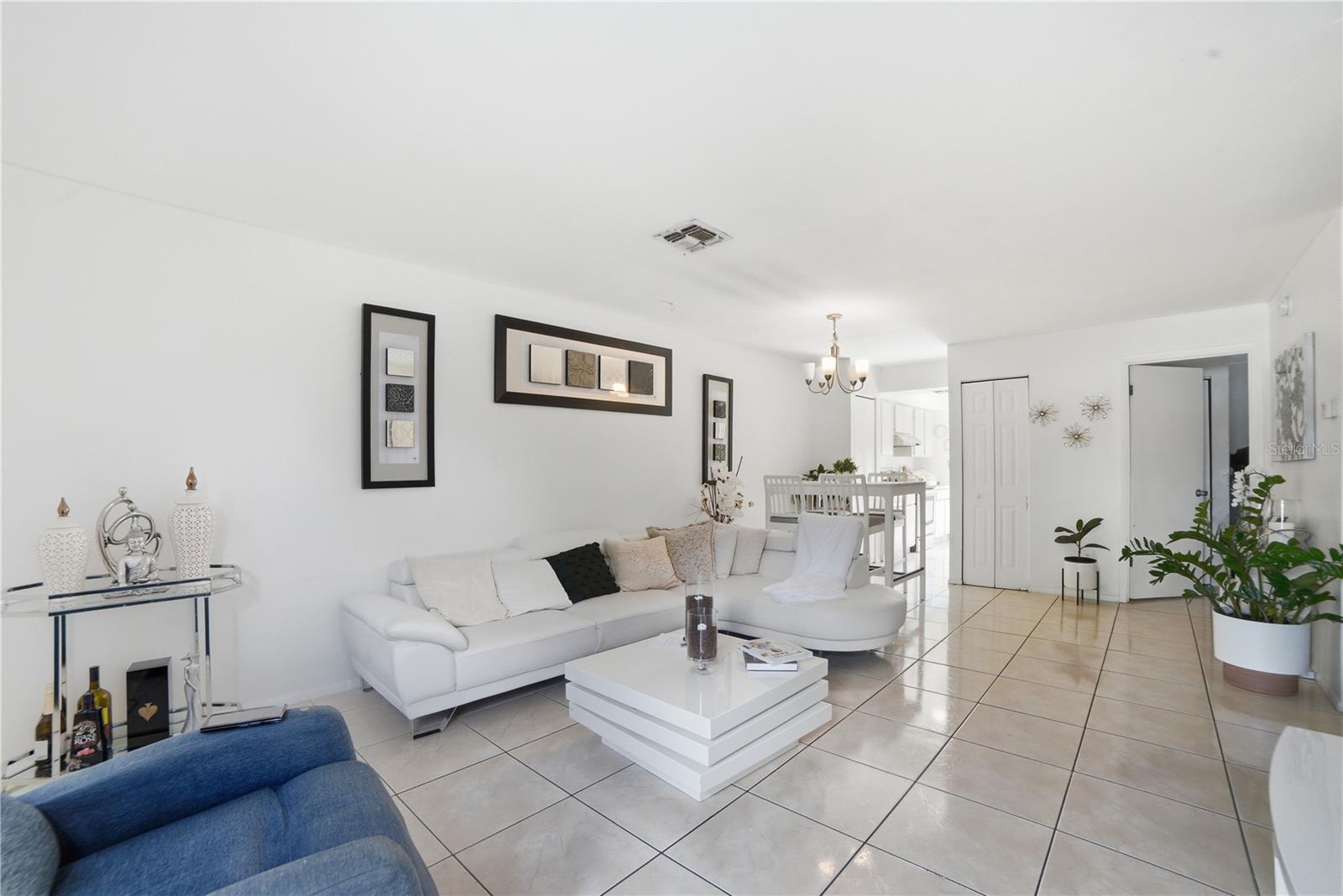 2 E LAS PALMAS WAY, KISSIMMEE, FL, 34743