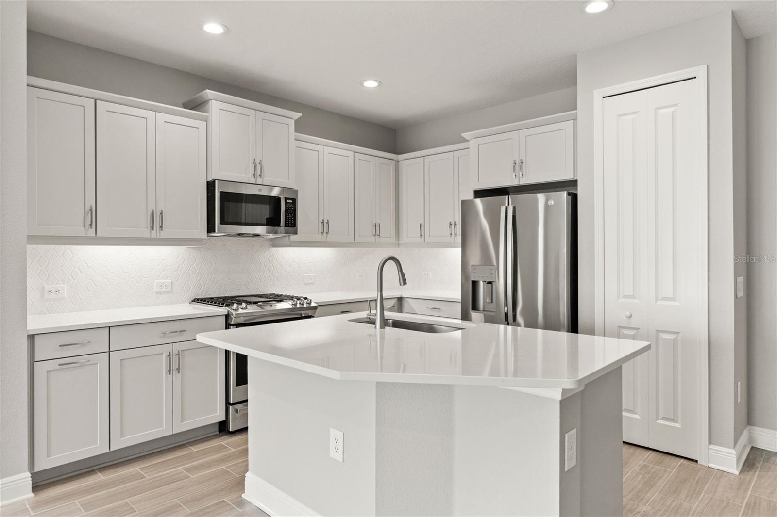 18137 FRANKLIN PARK CT, VENICE, FL, 34293