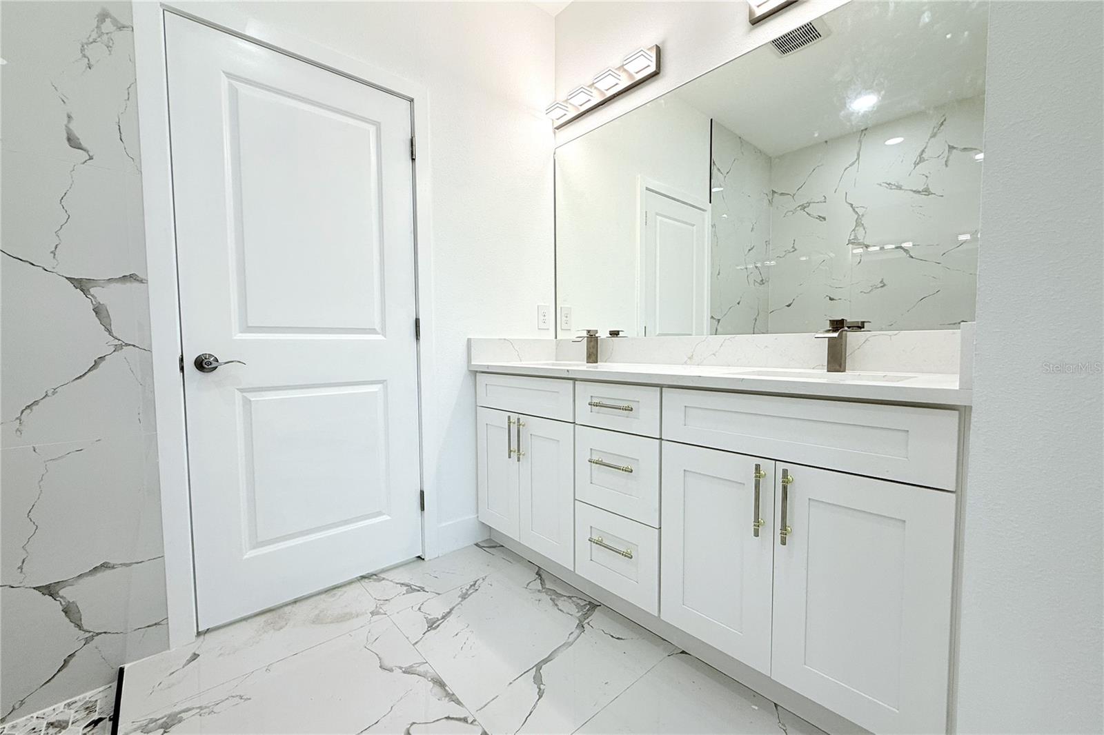 9304 N 18TH ST, TAMPA, FL, 33612