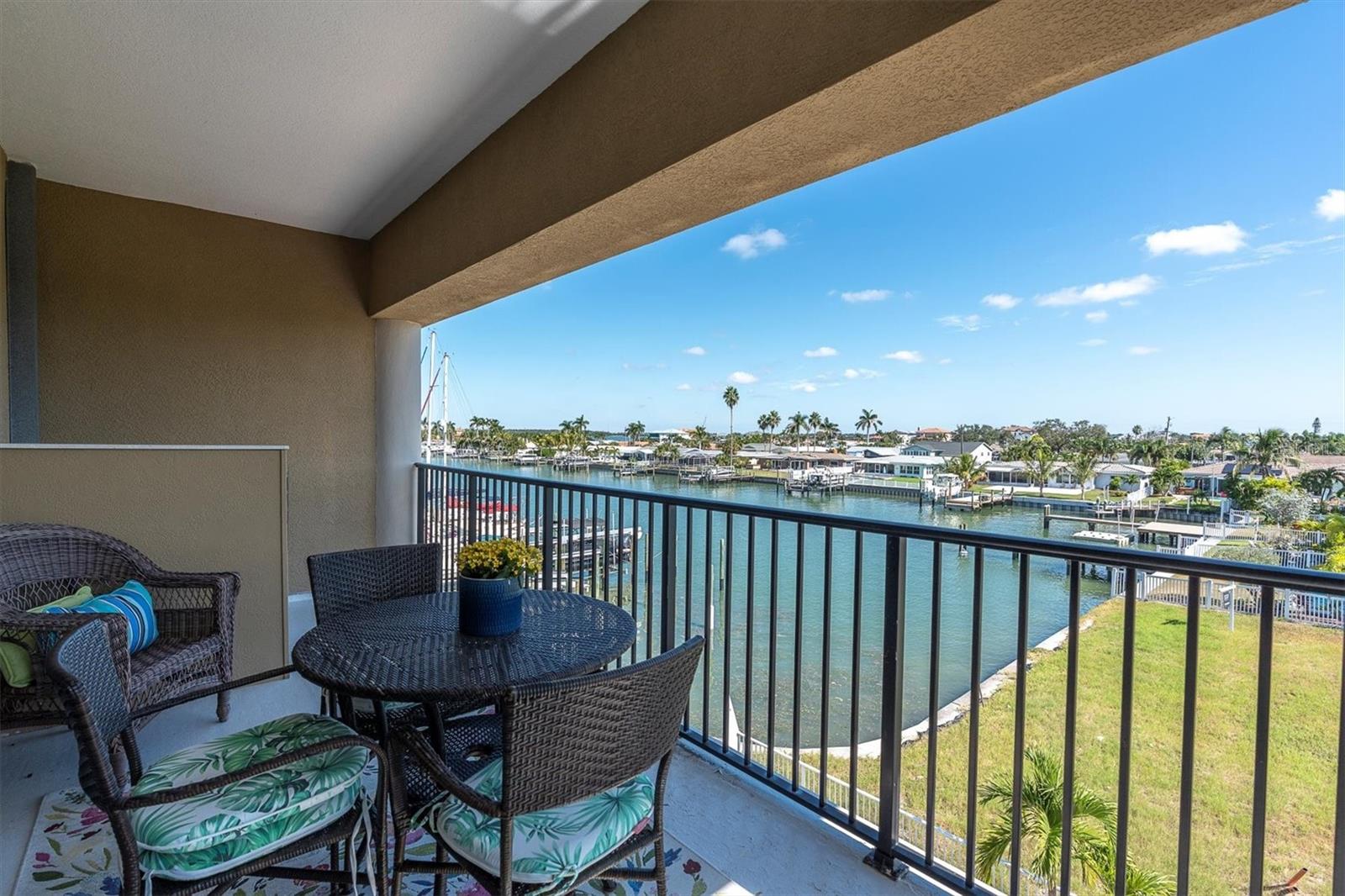 300 CAPRI BLVD #6, TREASURE ISLAND, FL, 33706