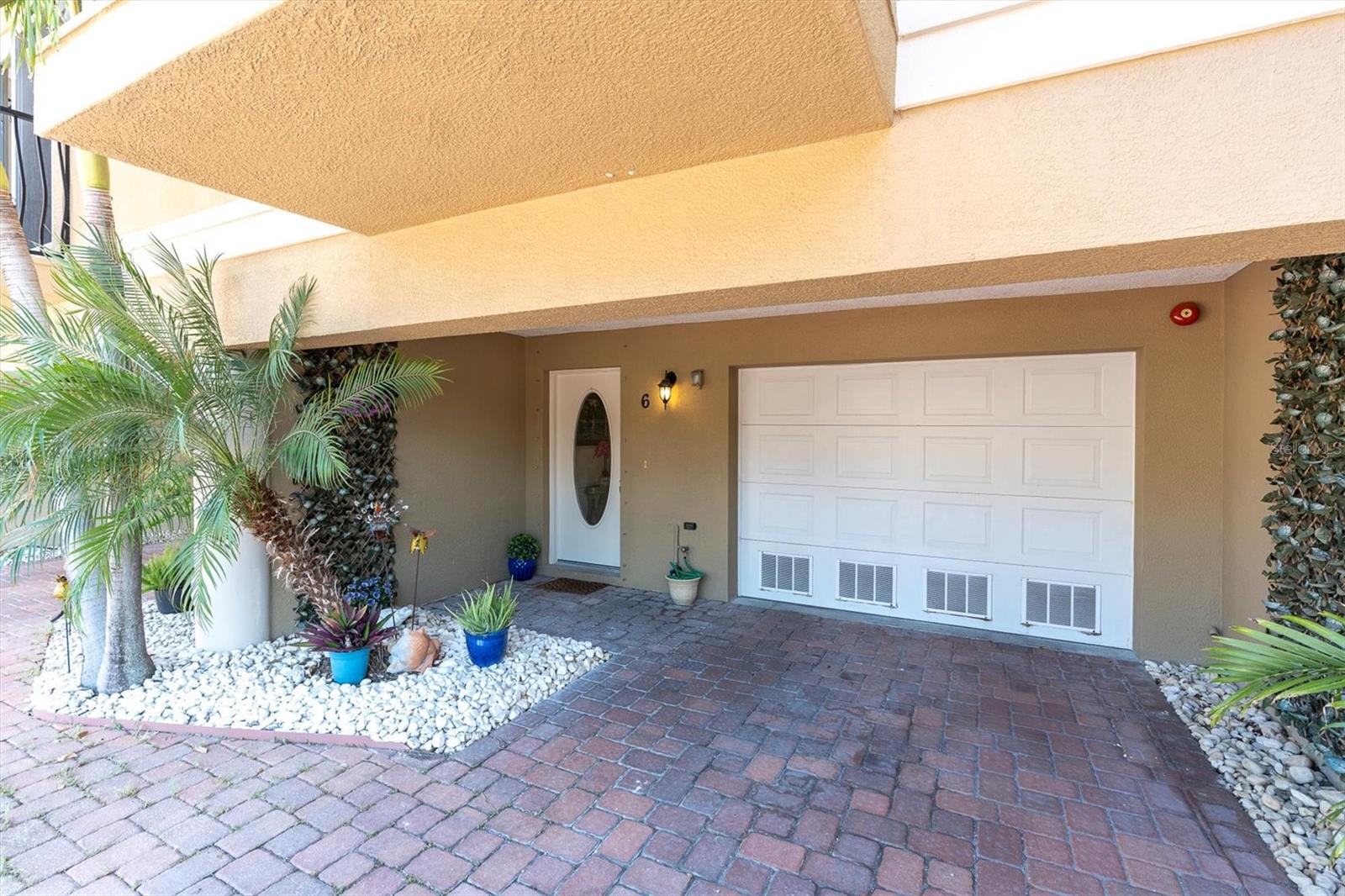 300 CAPRI BLVD #6, TREASURE ISLAND, FL, 33706