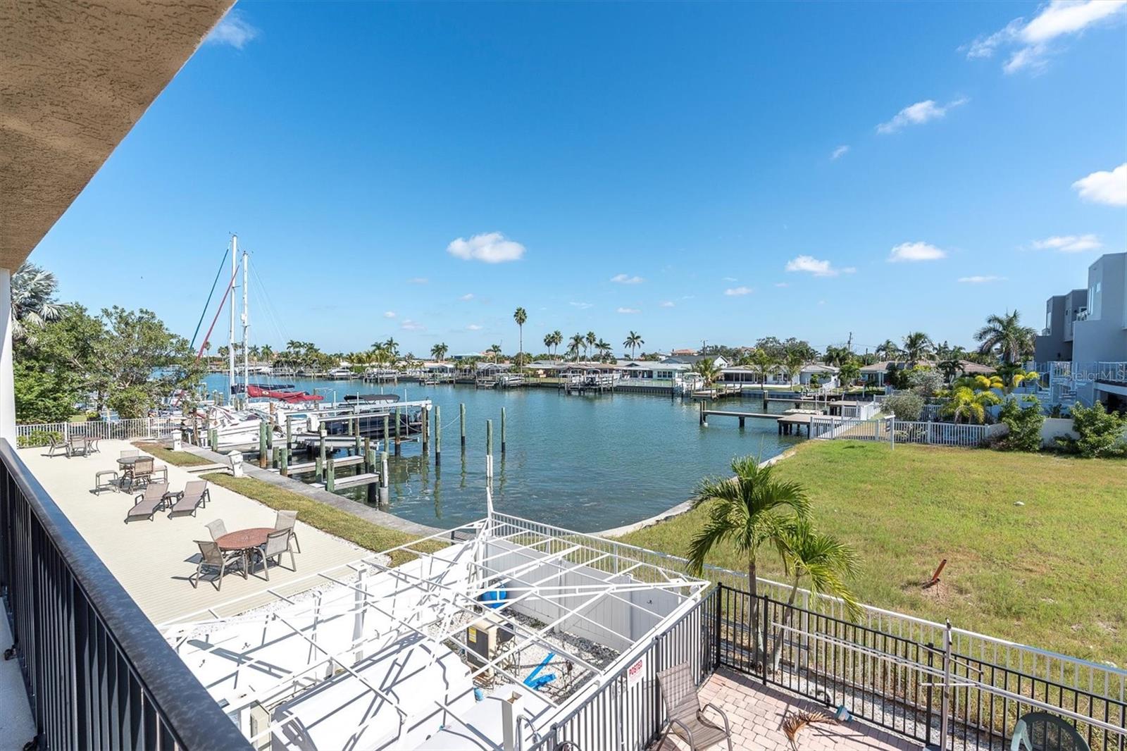 300 CAPRI BLVD #6, TREASURE ISLAND, FL, 33706
