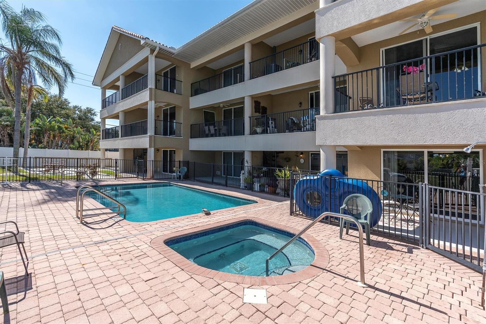 300 CAPRI BLVD #6, TREASURE ISLAND, FL, 33706