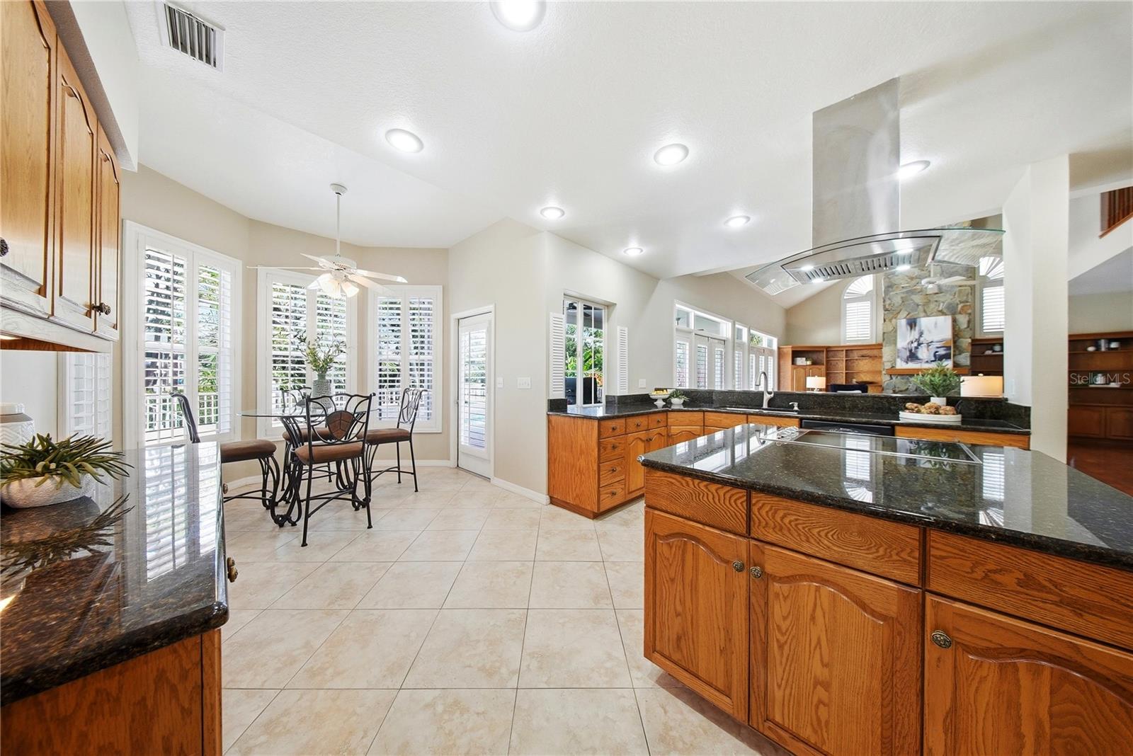 833 MARCO DR NE, ST PETERSBURG, FL, 33702