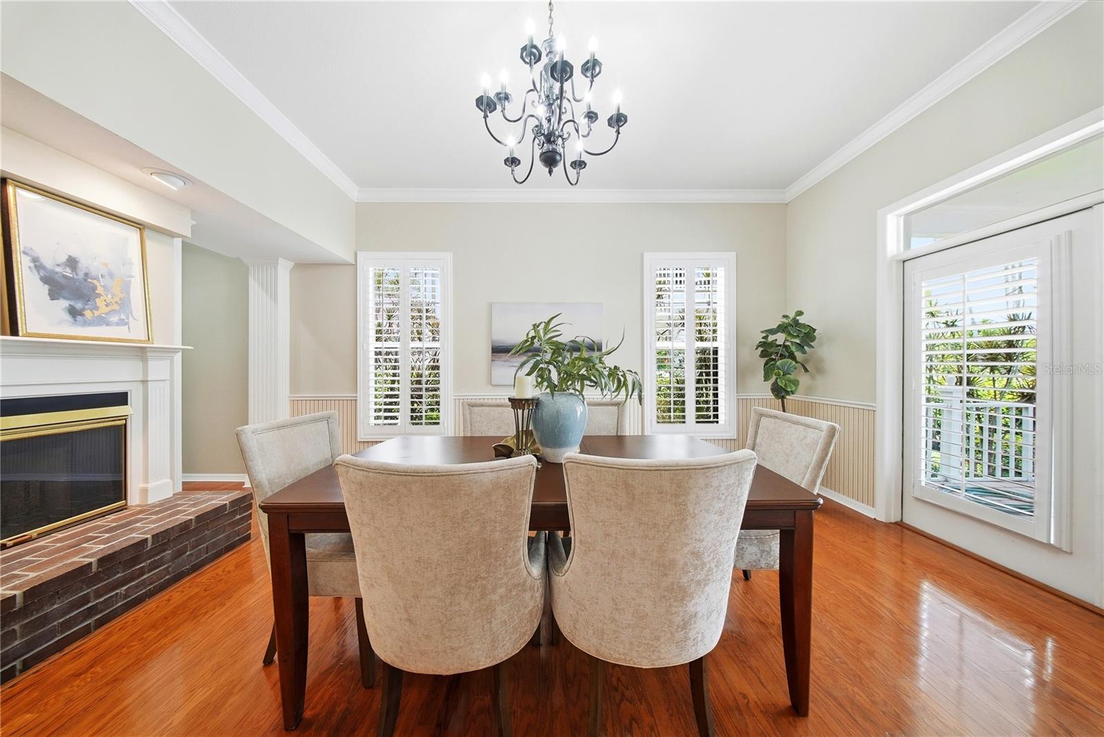 833 MARCO DR NE, ST PETERSBURG, FL, 33702