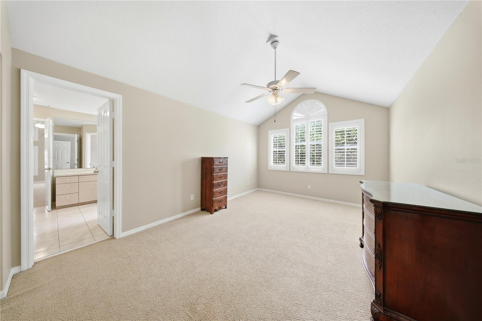 833 MARCO DR NE, ST PETERSBURG, FL, 33702