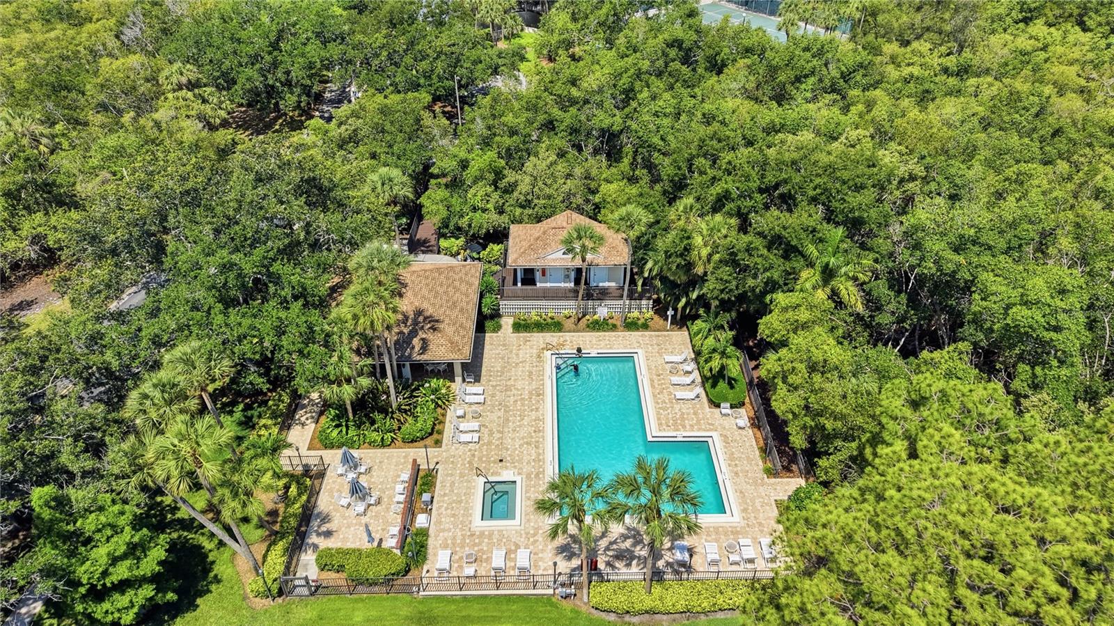 833 MARCO DR NE, ST PETERSBURG, FL, 33702