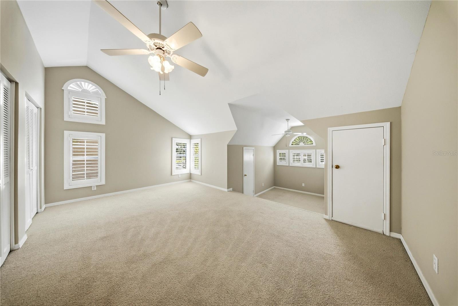 833 MARCO DR NE, ST PETERSBURG, FL, 33702