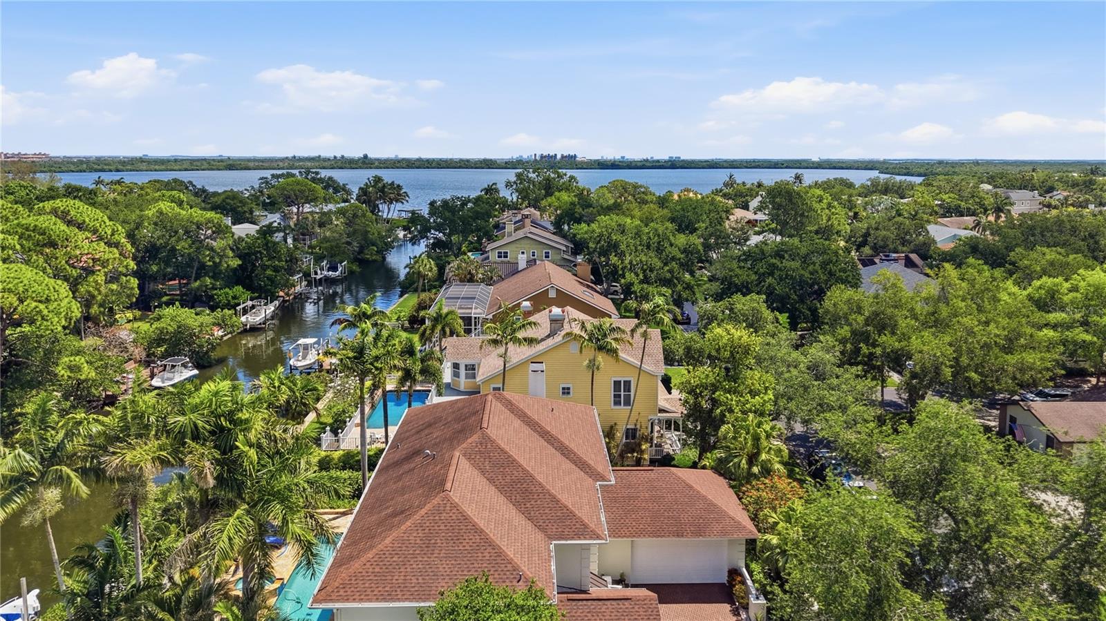 833 MARCO DR NE, ST PETERSBURG, FL, 33702