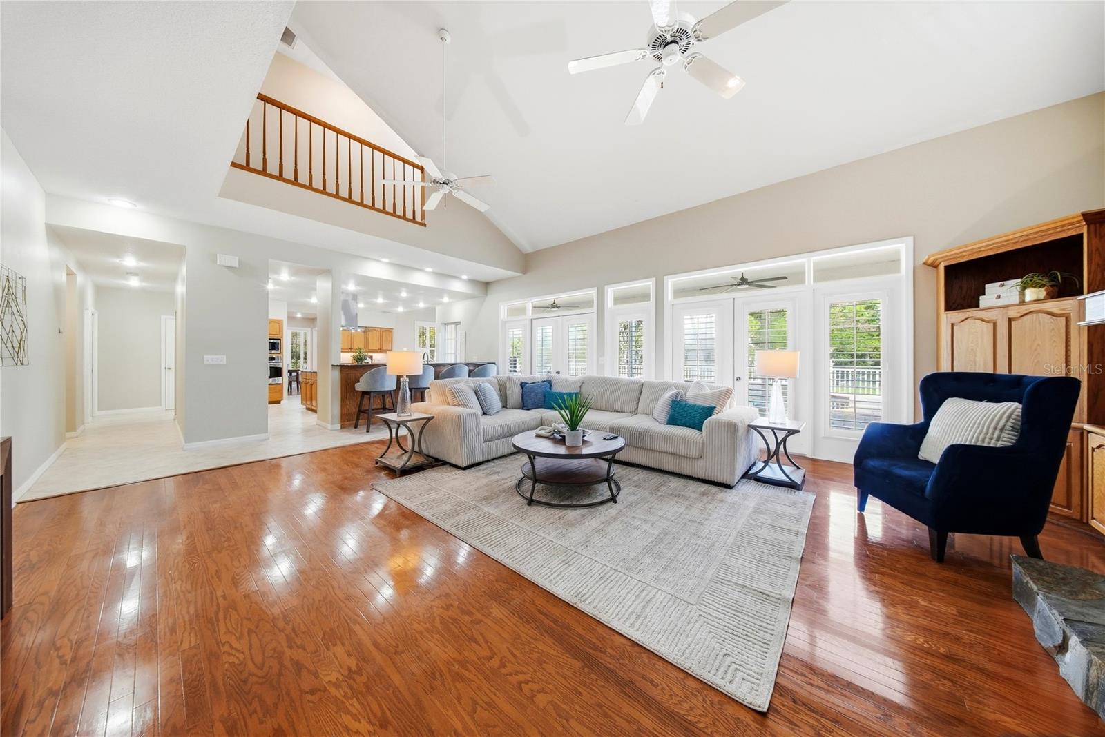833 MARCO DR NE, ST PETERSBURG, FL, 33702