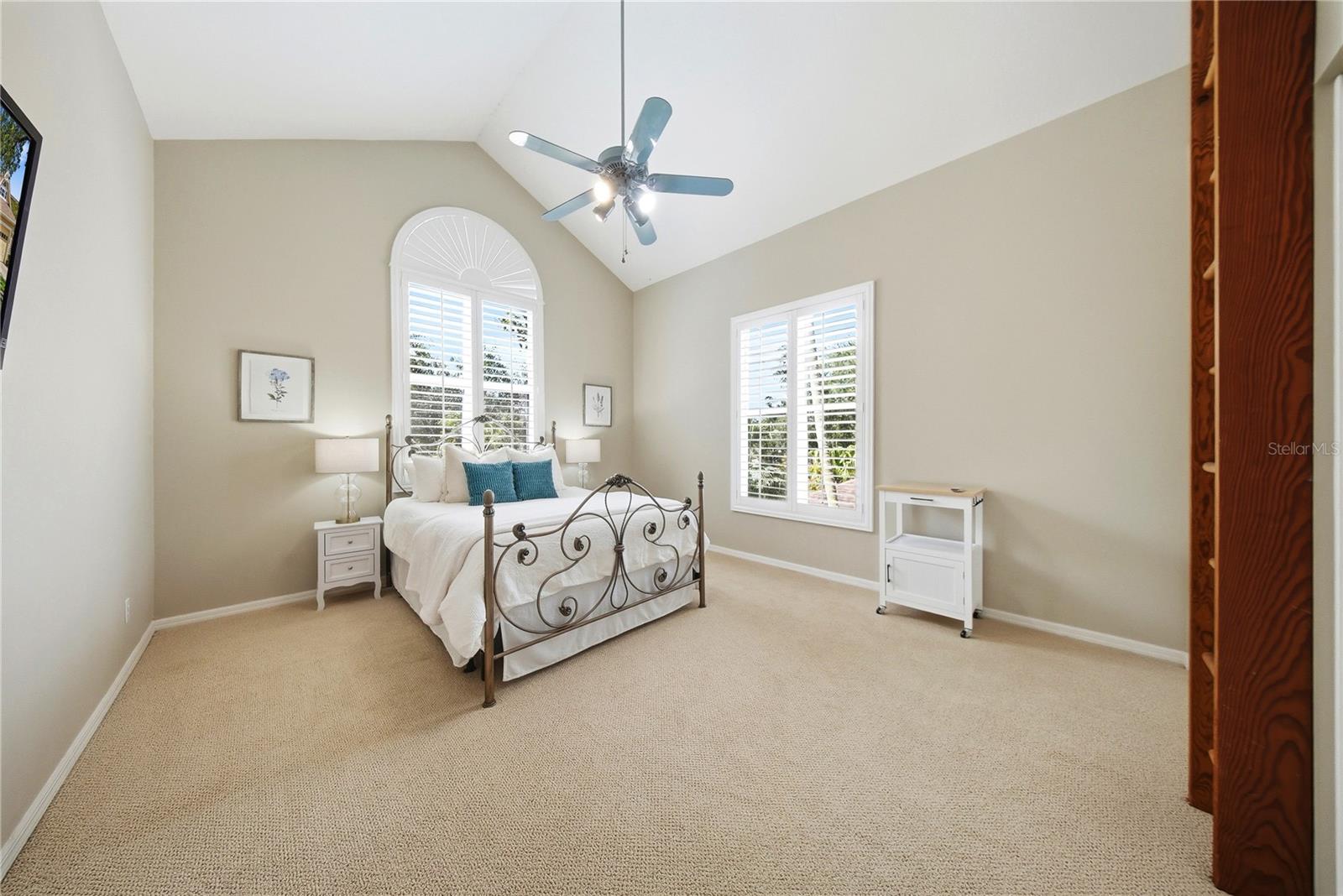833 MARCO DR NE, ST PETERSBURG, FL, 33702