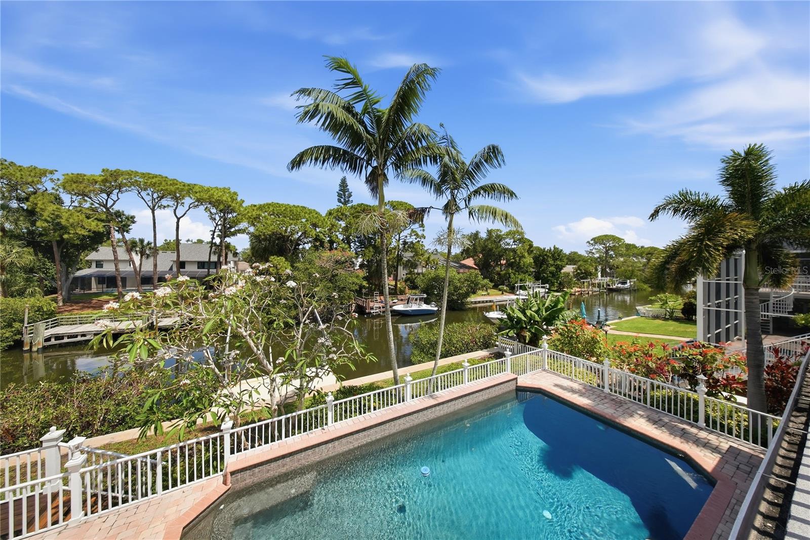 833 MARCO DR NE, ST PETERSBURG, FL, 33702