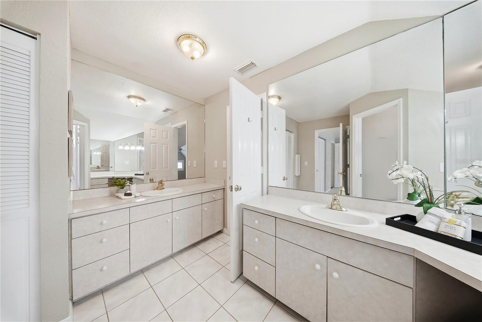 833 MARCO DR NE, ST PETERSBURG, FL, 33702