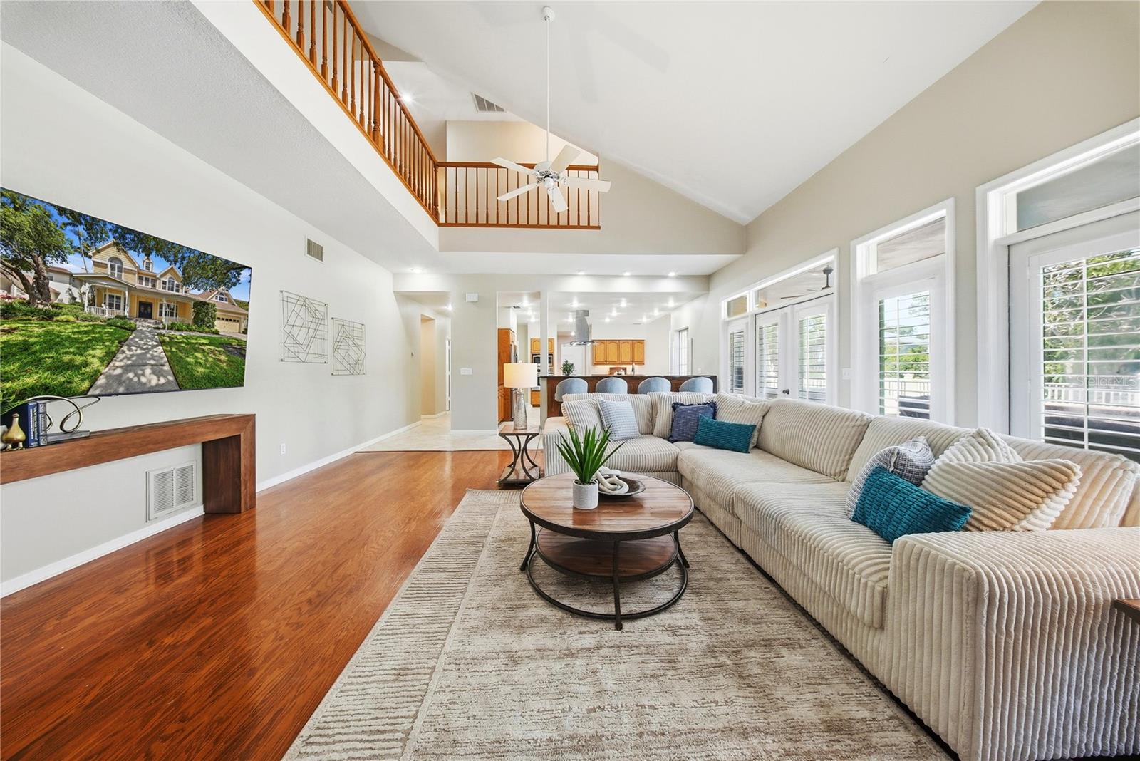 833 MARCO DR NE, ST PETERSBURG, FL, 33702