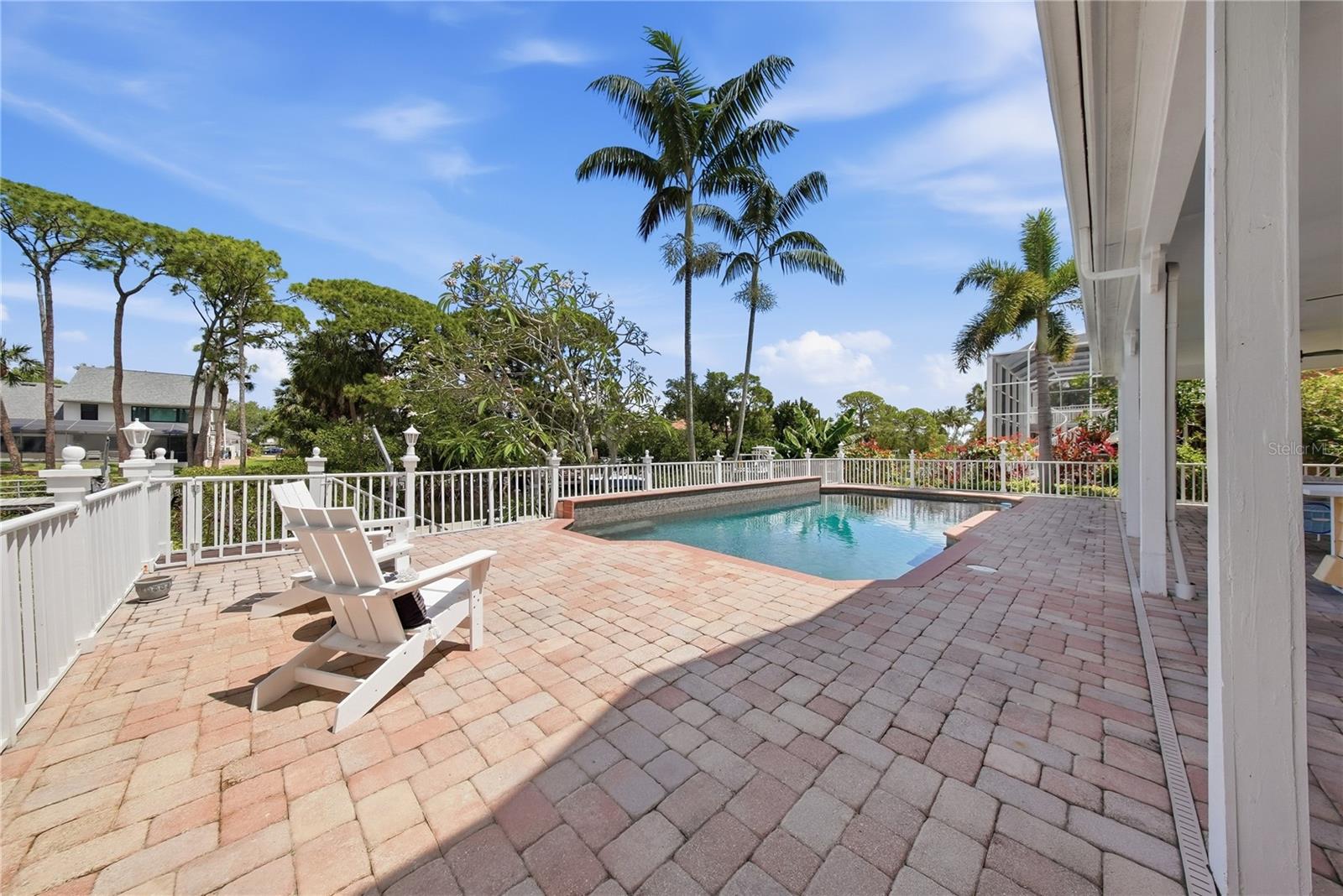 833 MARCO DR NE, ST PETERSBURG, FL, 33702