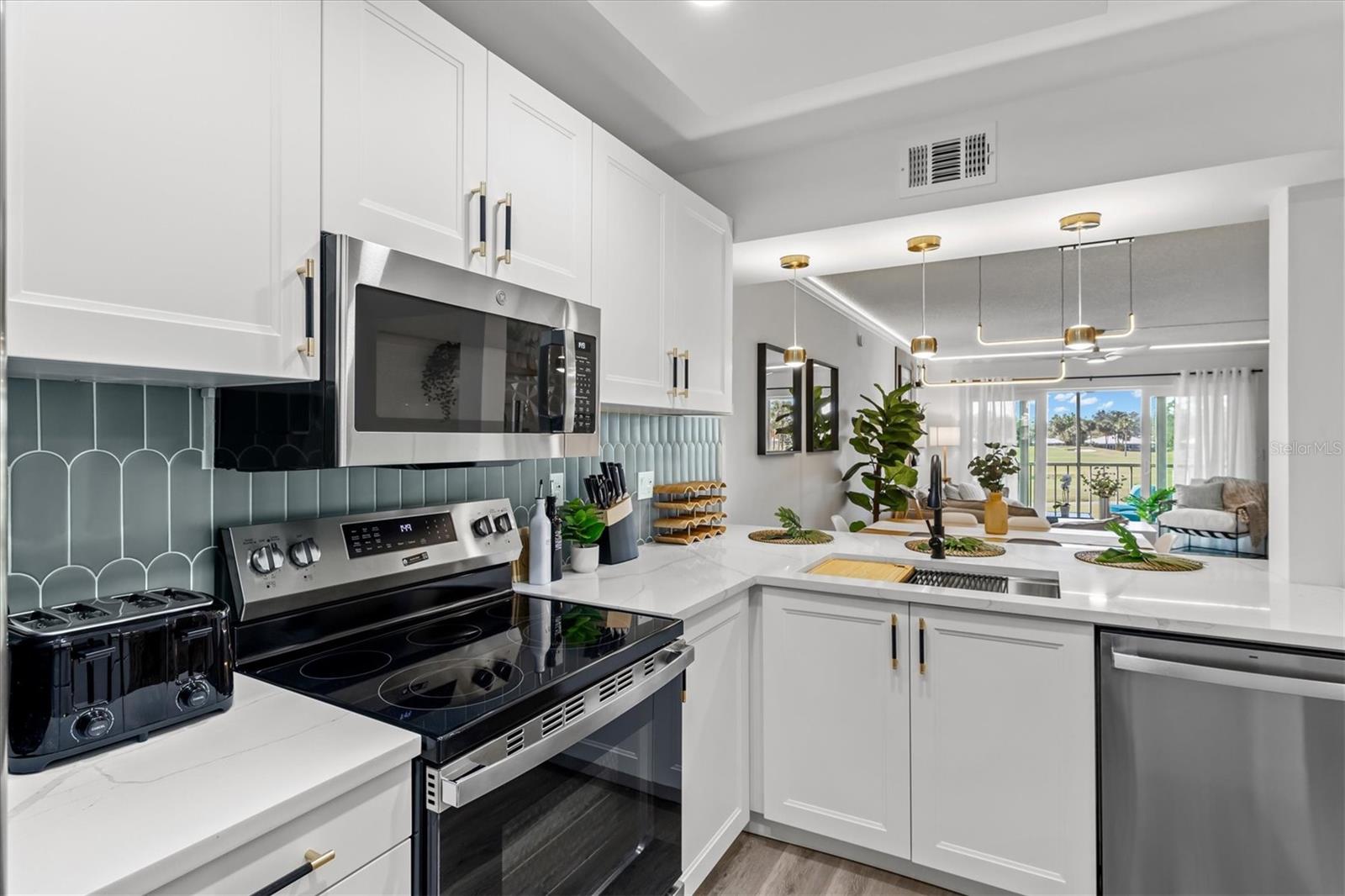 437 CERROMAR LN #424, VENICE, FL, 34293