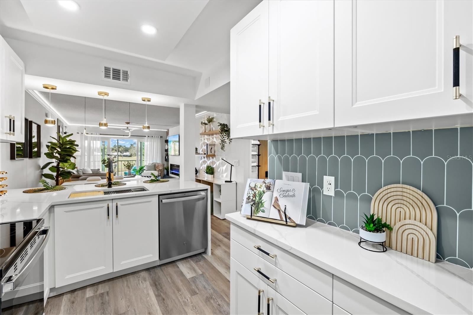 437 CERROMAR LN #424, VENICE, FL, 34293