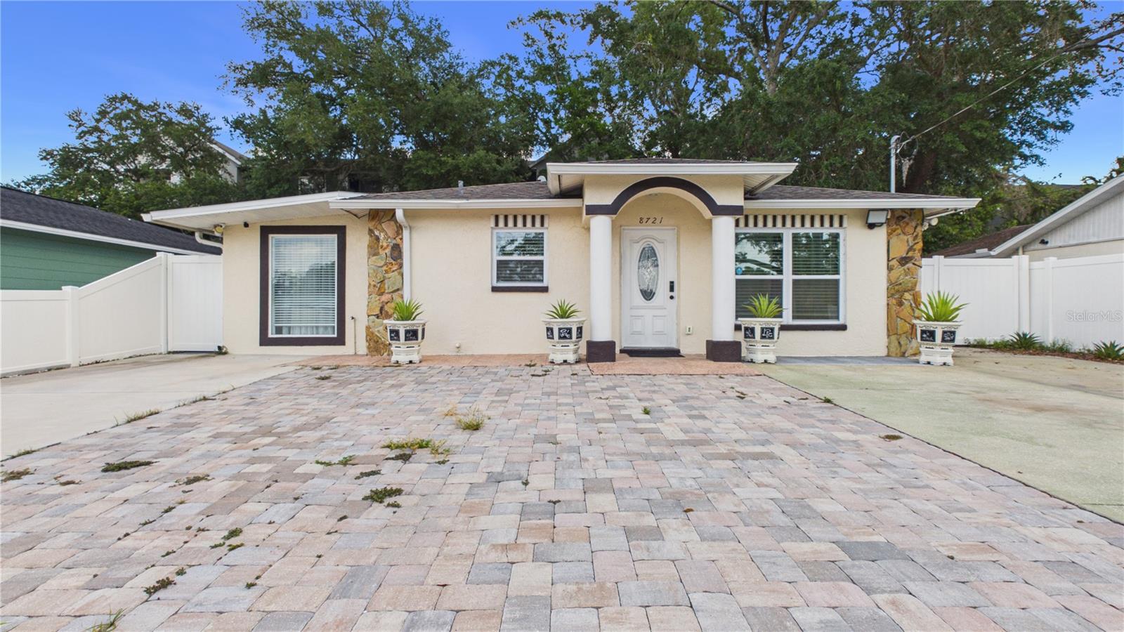 8721 N ORANGEVIEW AVE, TAMPA, FL, 33617