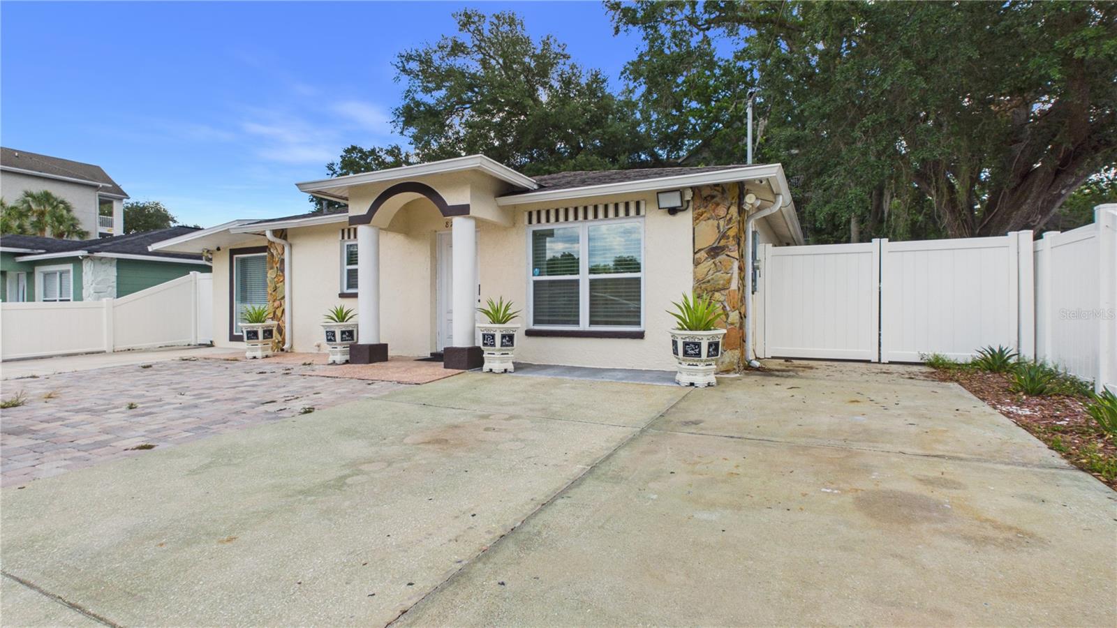 8721 N ORANGEVIEW AVE, TAMPA, FL, 33617