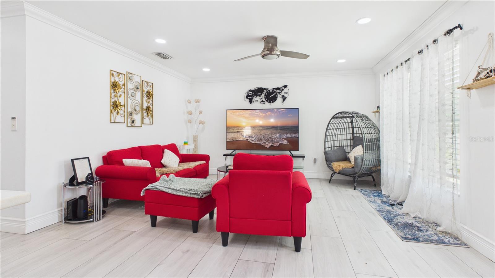 8721 N ORANGEVIEW AVE, TAMPA, FL, 33617