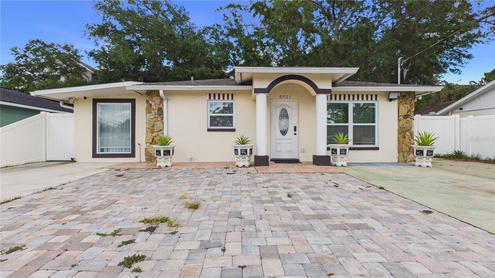 8721 N ORANGEVIEW AVE, TAMPA, FL, 33617