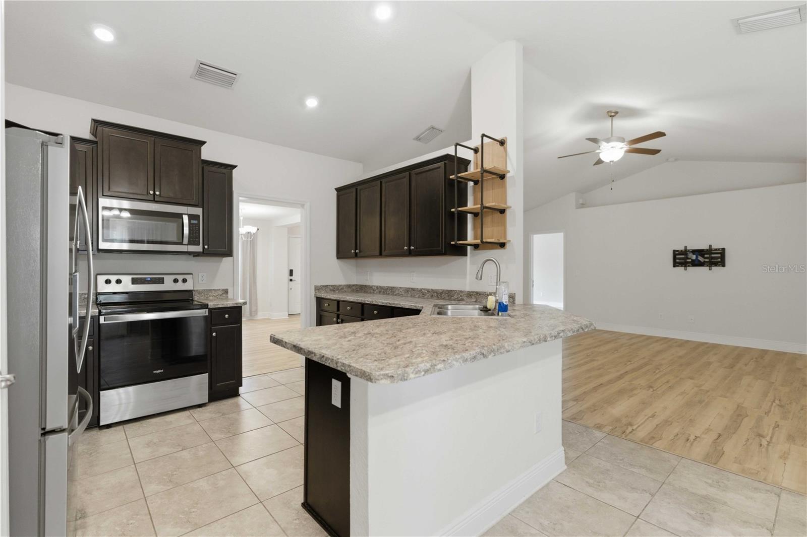 35 SPECEBERRY CIR, HOMOSASSA, FL, 34446