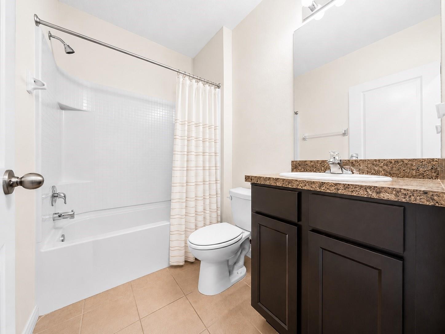 9902 SE 37TH TER, BELLEVIEW, FL, 34420