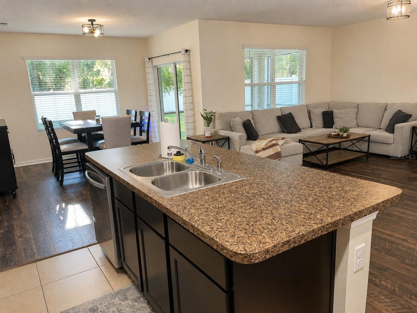 9902 SE 37TH TER, BELLEVIEW, FL, 34420