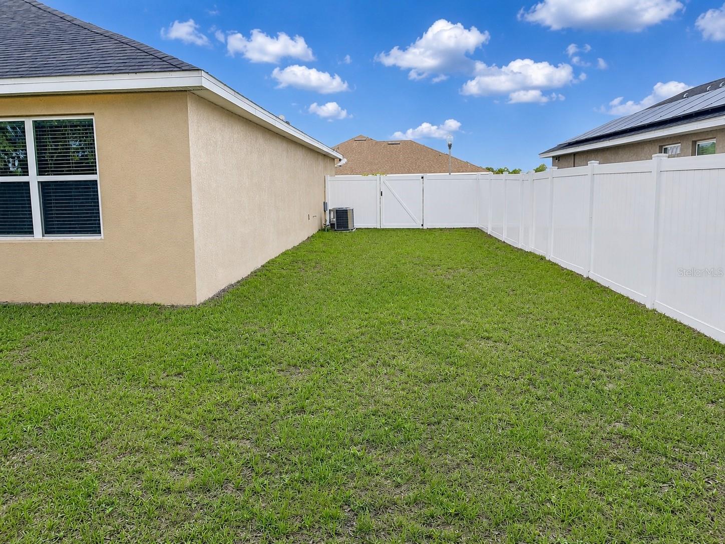 9902 SE 37TH TER, BELLEVIEW, FL, 34420