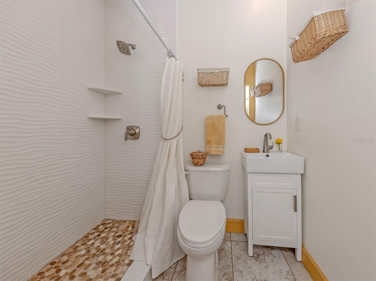 500 ALHAMBRA RD, VENICE, FL, 34285