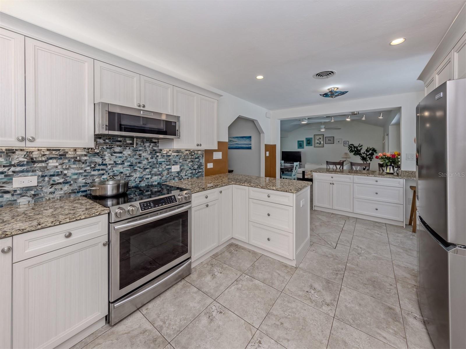 500 ALHAMBRA RD, VENICE, FL, 34285