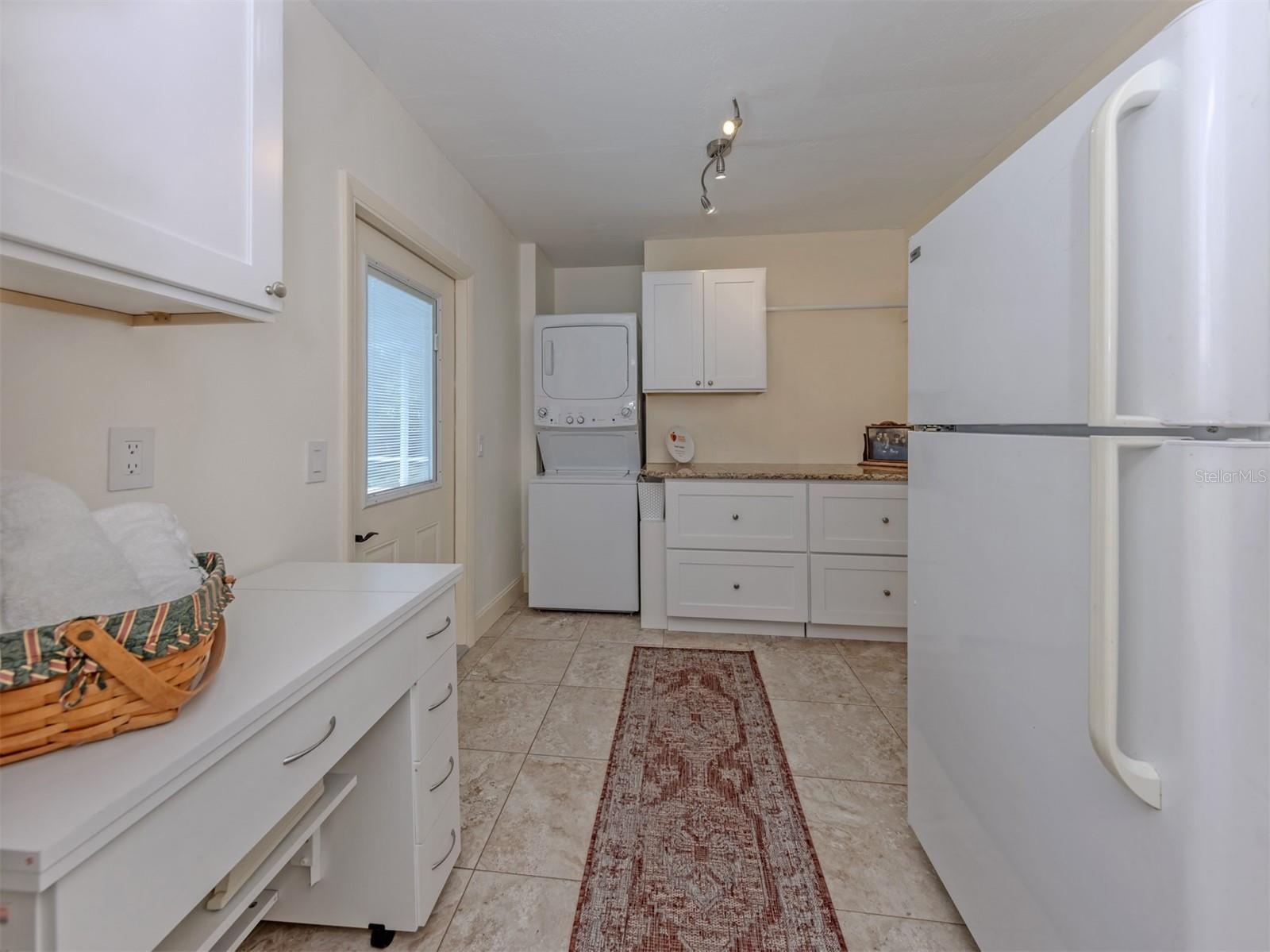 500 ALHAMBRA RD, VENICE, FL, 34285