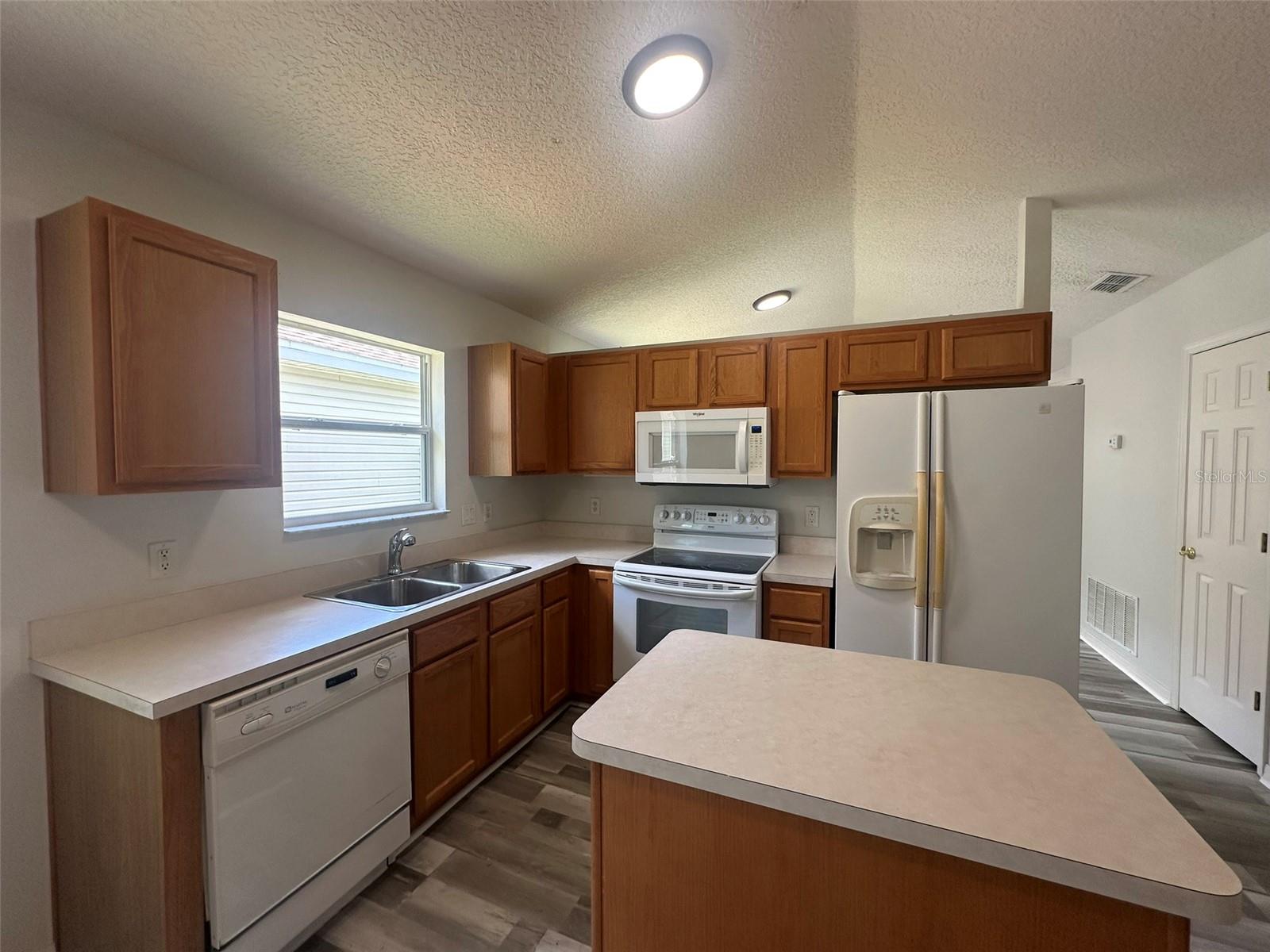 25335 CRANES ROOST CIR, LEESBURG, FL, 34748