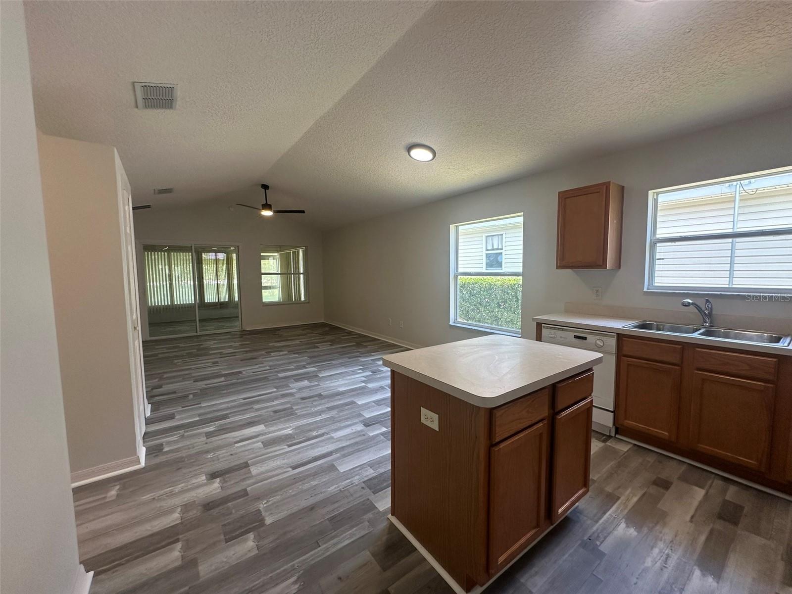 25335 CRANES ROOST CIR, LEESBURG, FL, 34748