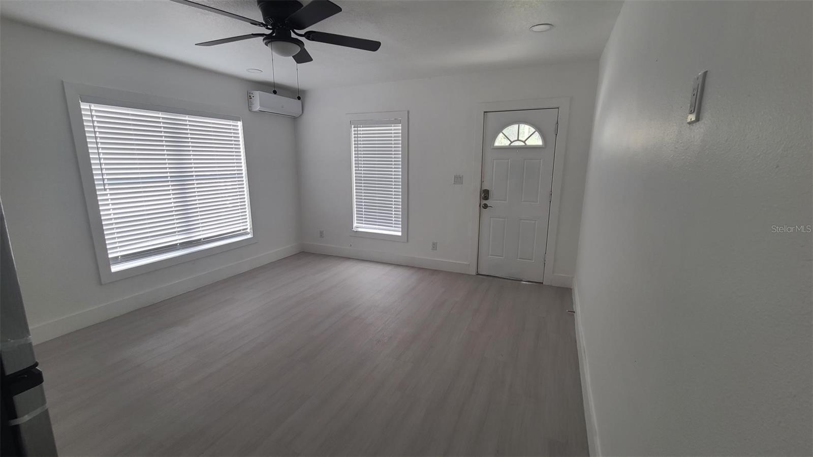 2519 W WALNUT, TAMPA, FL, 33607