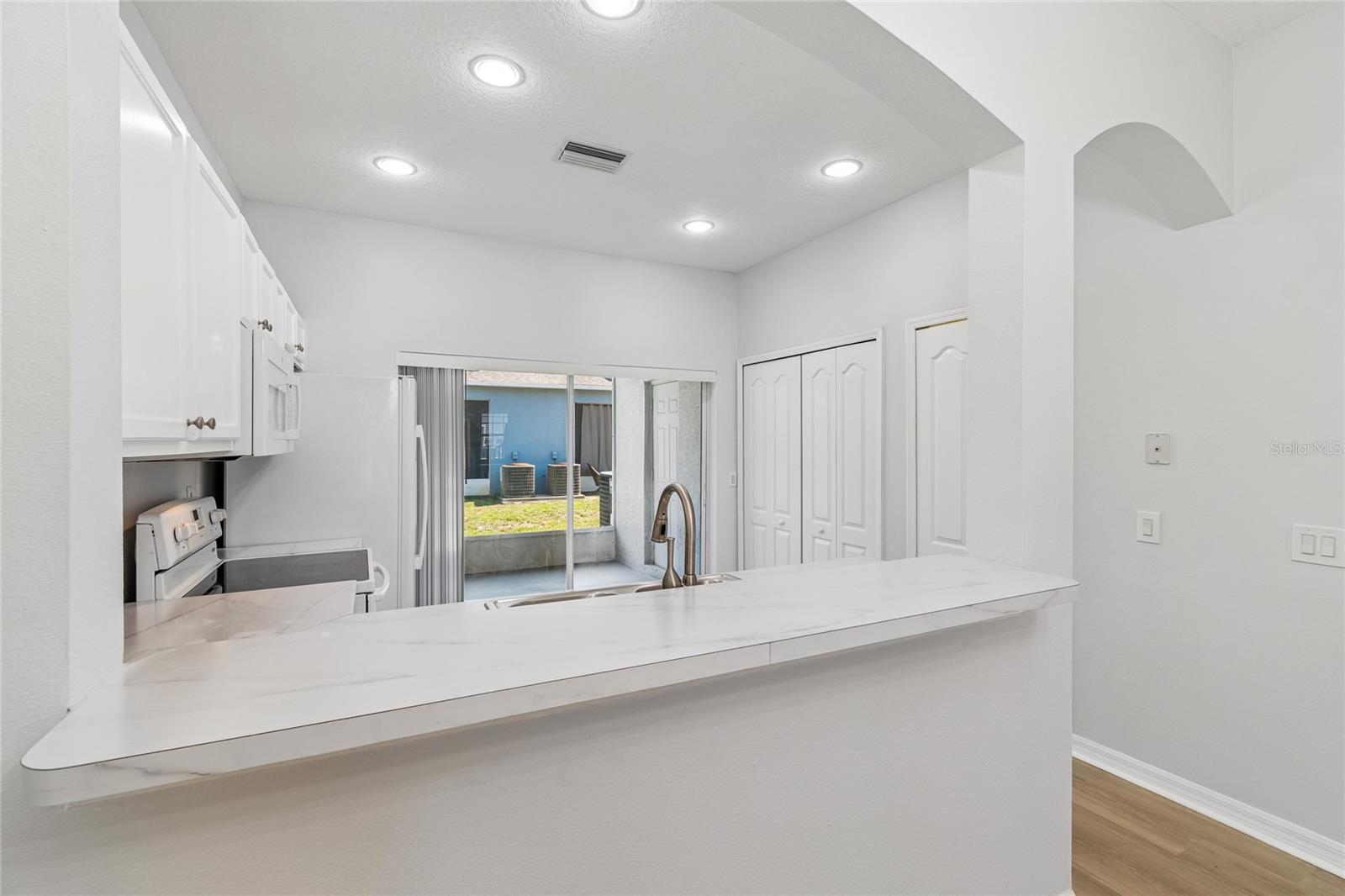 6705 LAKE ROCHESTER LN, GIBSONTON, FL, 33534