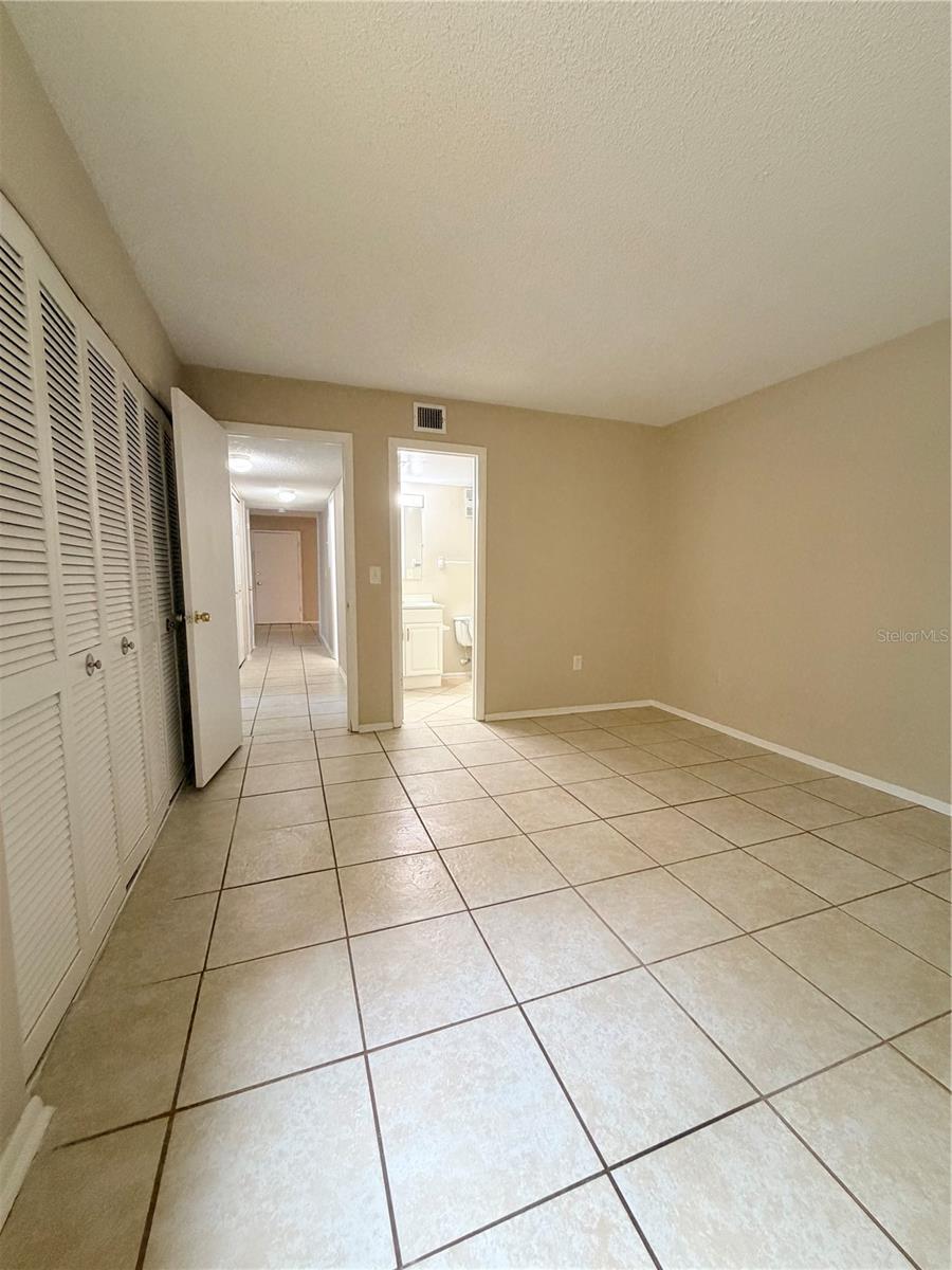 908 LAKE DESTINY RD #B, ALTAMONTE SPRINGS, FL, 32714