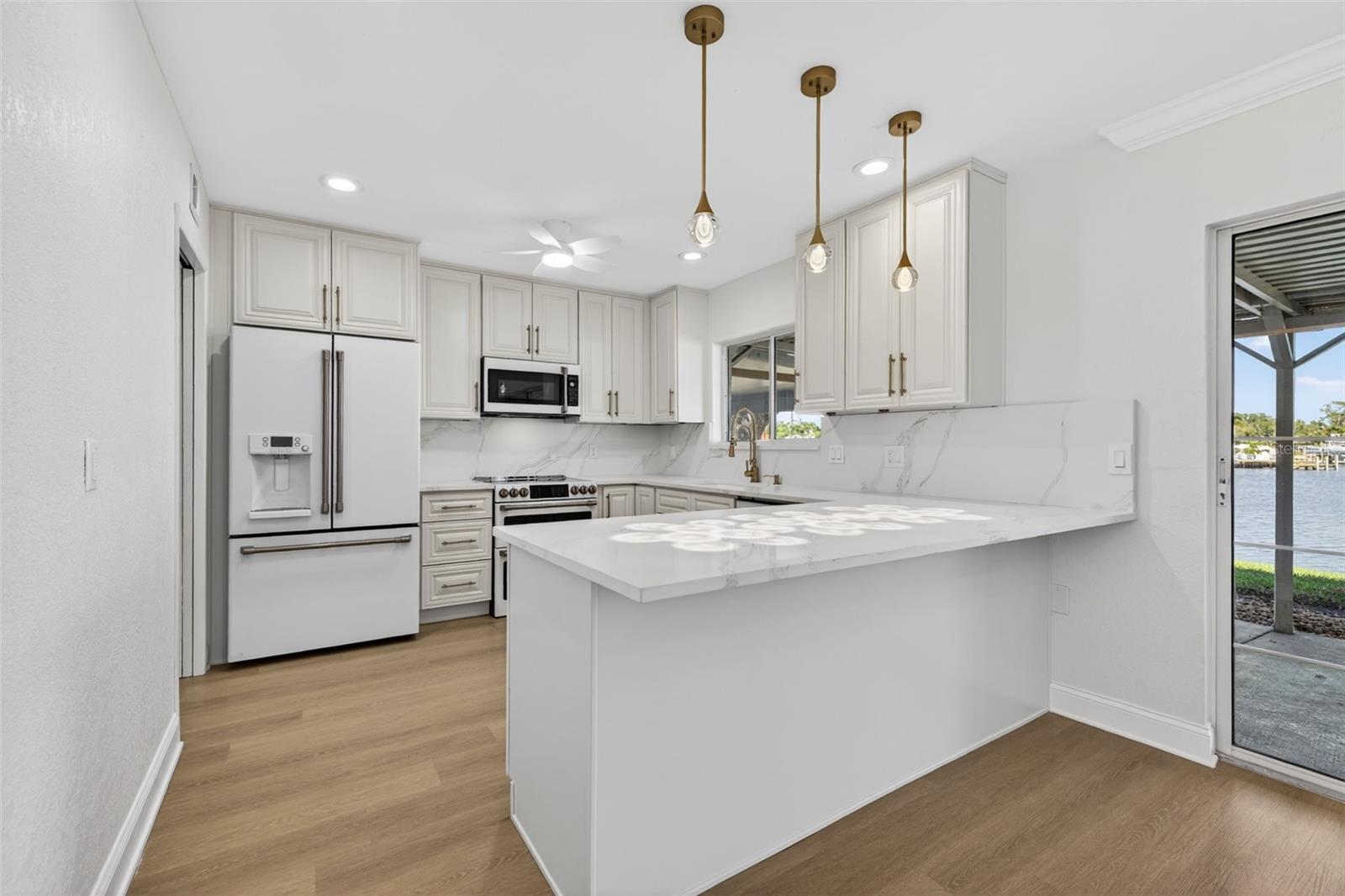 6497 CAPE HATTERAS WAY NE #3, ST PETERSBURG, FL, 33702
