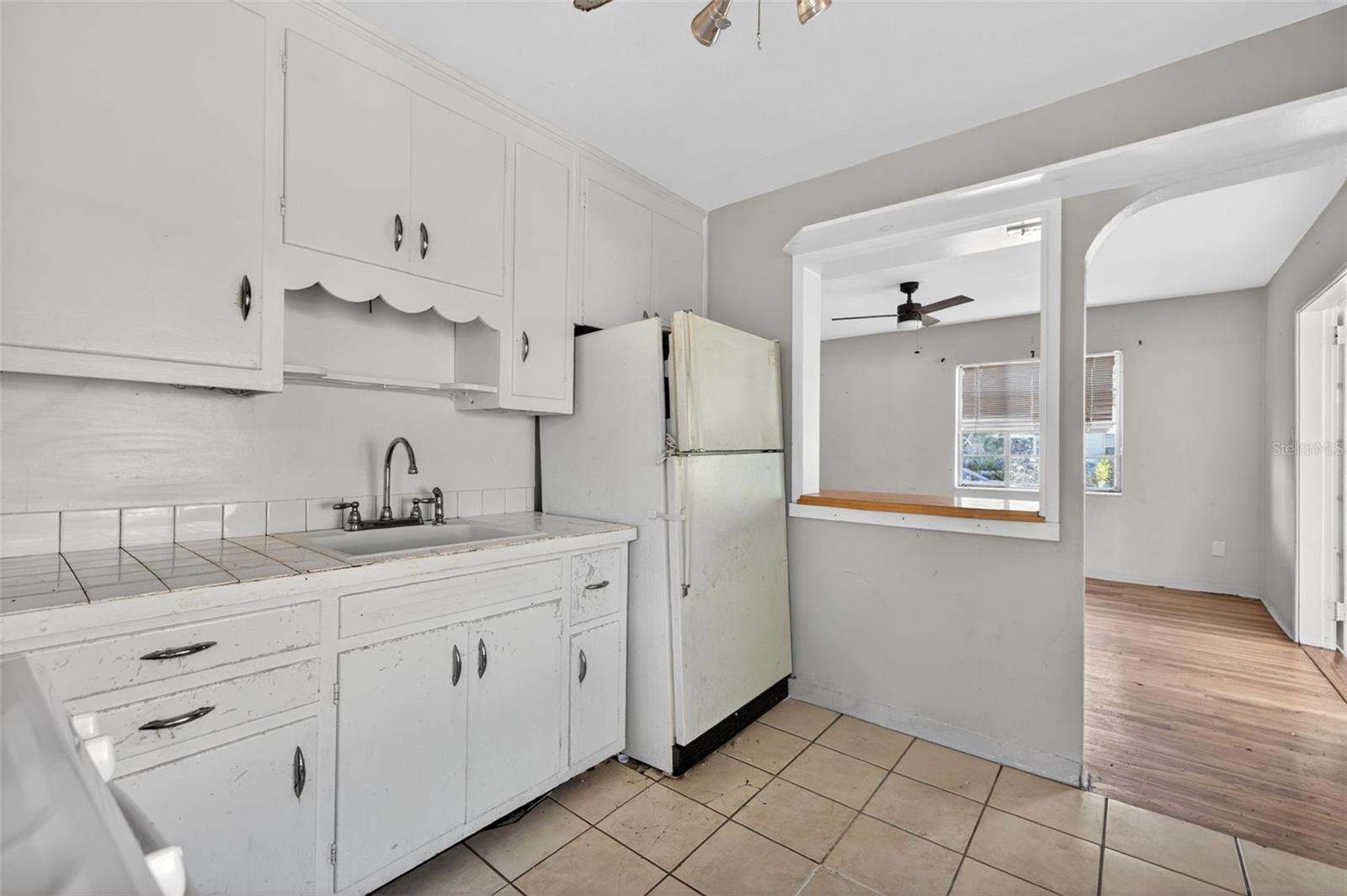 2122 6TH AVE N, ST PETERSBURG, FL, 33713