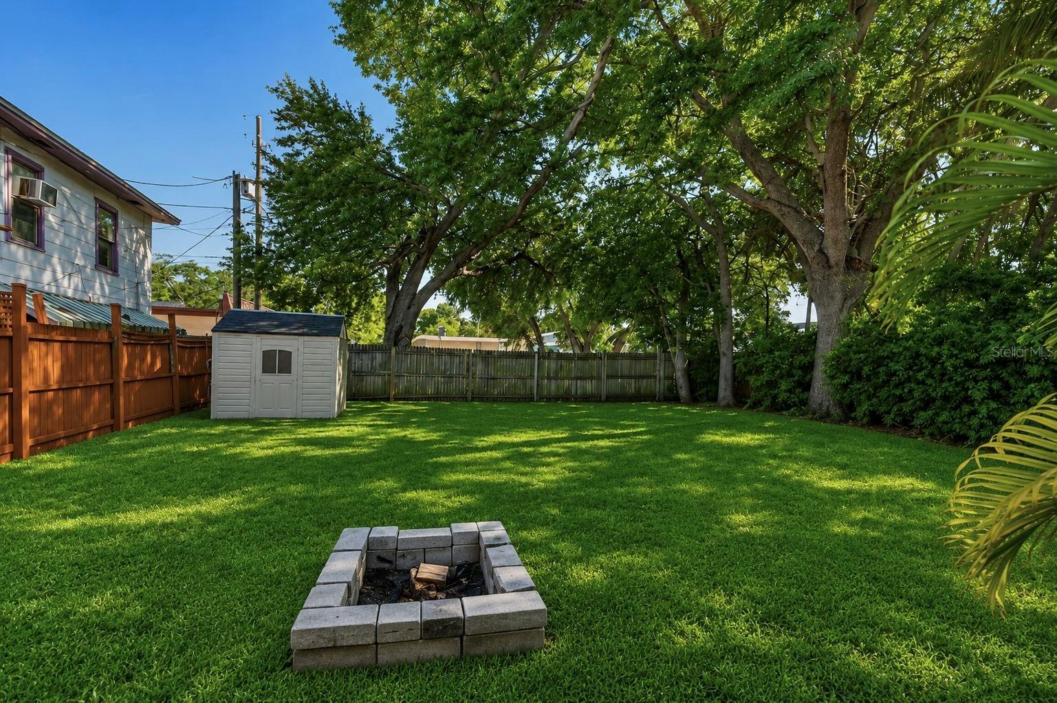 2122 6TH AVE N, ST PETERSBURG, FL, 33713