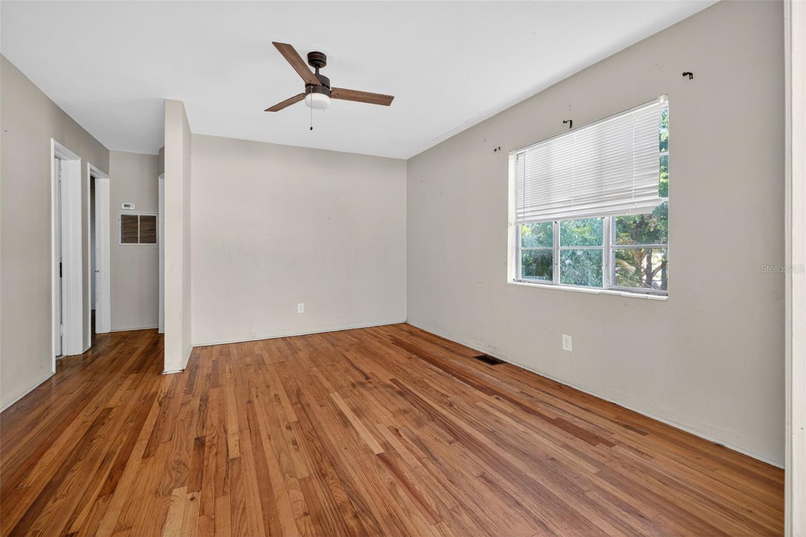 2122 6TH AVE N, ST PETERSBURG, FL, 33713