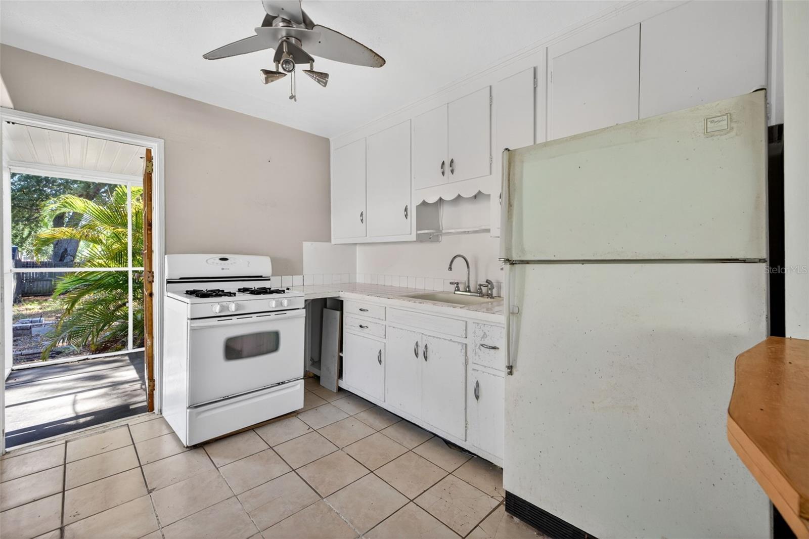 2122 6TH AVE N, ST PETERSBURG, FL, 33713