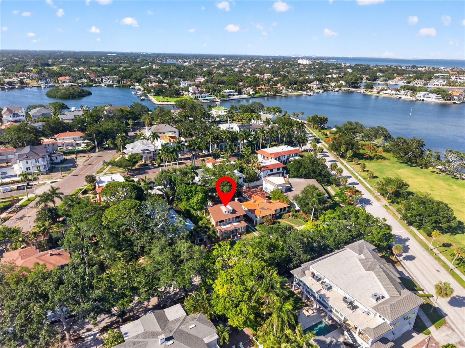 835 16TH AVE NE, ST PETERSBURG, FL, 33704