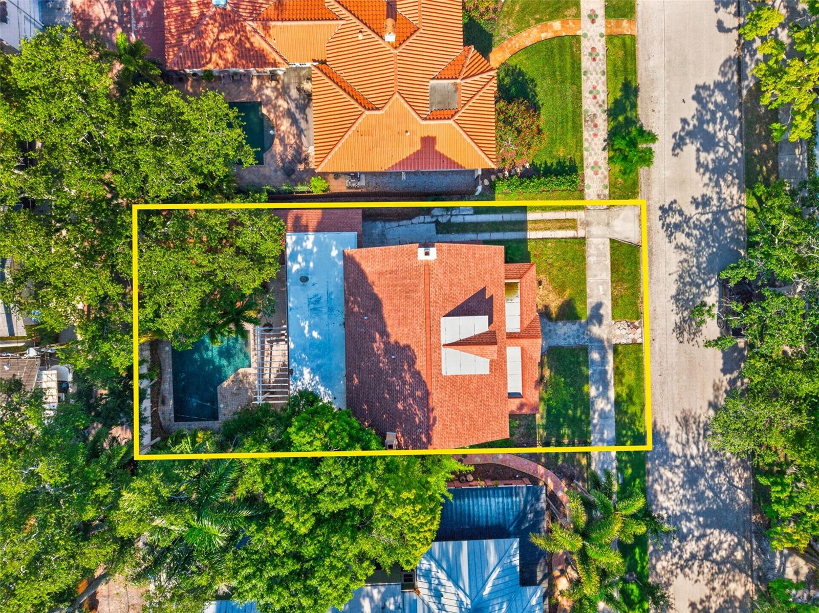 835 16TH AVE NE, ST PETERSBURG, FL, 33704