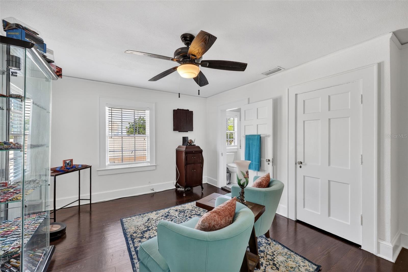 320 N BETTY LN, CLEARWATER, FL, 33755